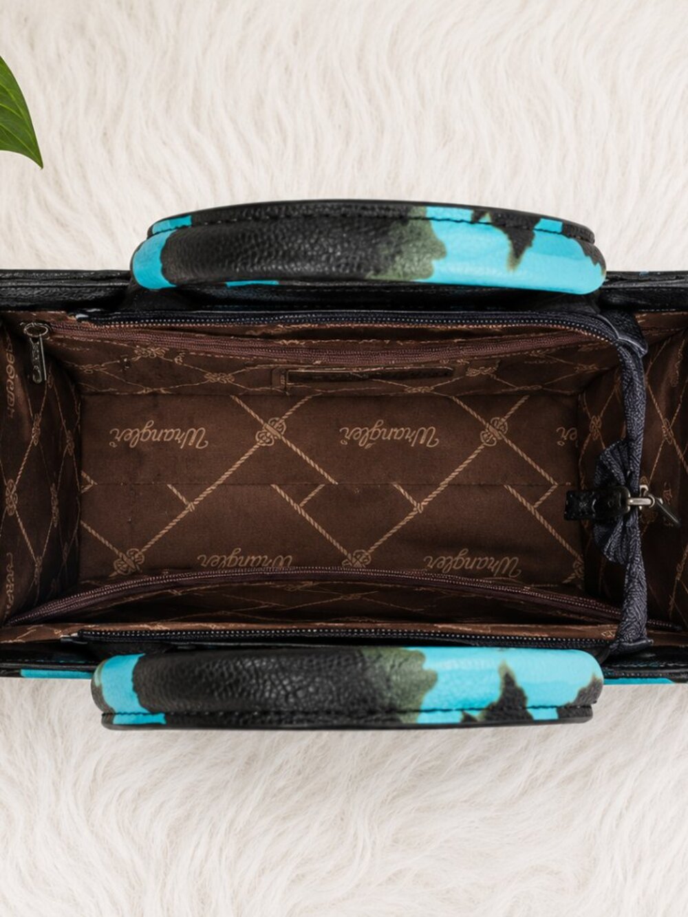 Wrangler Turquoise Cow Print Tote Bag Western Crossbody Purse Black & Blue NWT - Picture 2 of 2